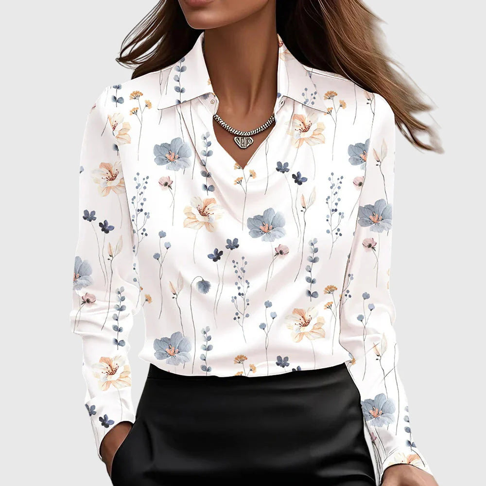 Luxurious shiny blouse with pleated collar
